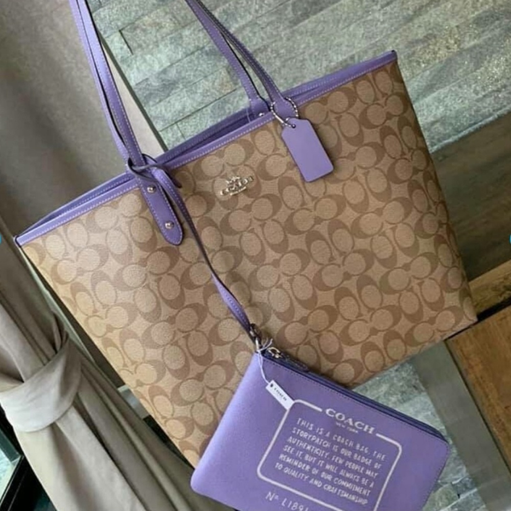 🚫SOLD🚫NWT COACH SIGNATURE CITY TOTE REVERSIBLE - Picture 2 of 8